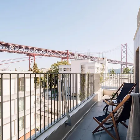 Salvia - 2 Bedrooms And Terrace In Alcantara リスボン