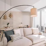Salvia - 2 Bedrooms And Terrace In Alcantara Лісабон
