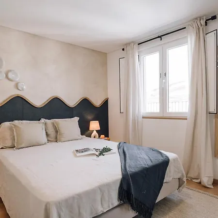 Salvia - 2 Bedrooms And Terrace In Alcantara Διαμέρισμα Lisboa