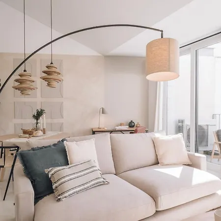 Salvia - 2 Bedrooms And Terrace In Alcantara Lisbon