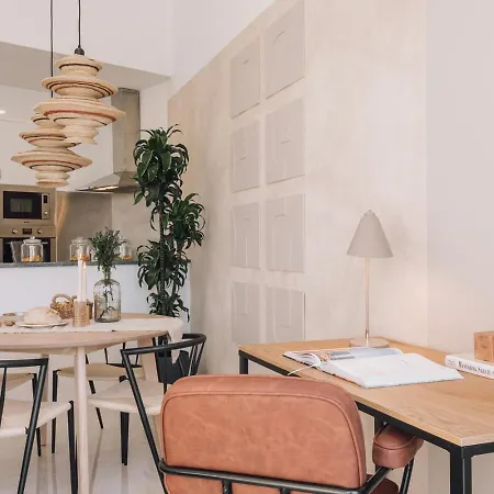 Апартаменты Salvia - 2 Bedrooms And Terrace In Alcantara *