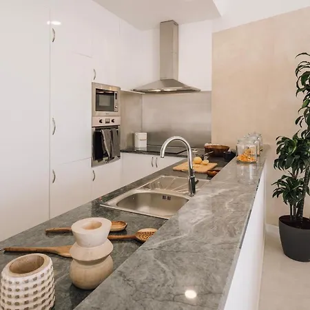 Salvia - 2 Bedrooms And Terrace In Alcantara Διαμέρισμα Lisboa