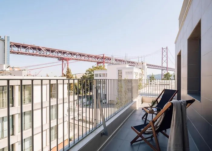 Salvia - 2 Bedrooms And Terrace In Alcantara Lisboa