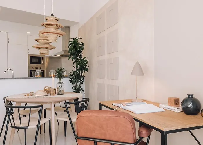 Daire Salvia - 2 Bedrooms And Terrace In Alcantara *